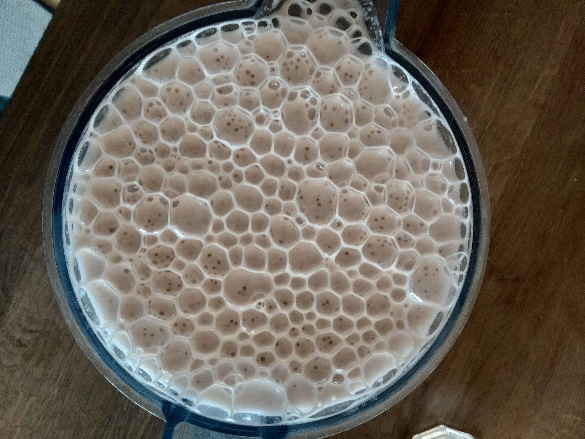 Buchweizen-Drink im Mixer