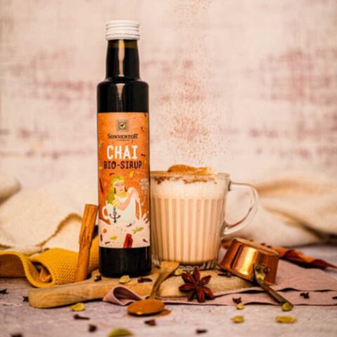 Chai Sirup von Sonnentor mit Chailatte
